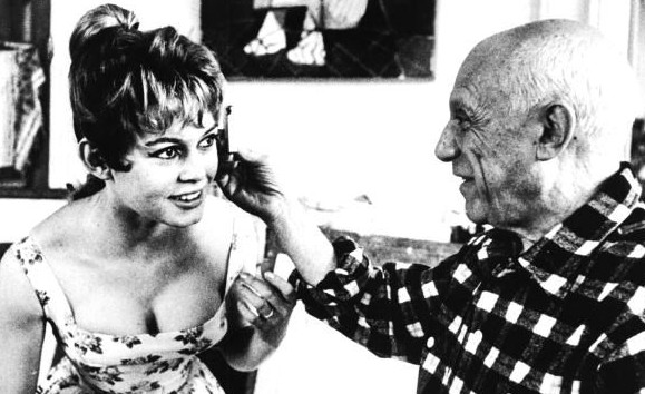 Пабло Пикассо с Бриджит Бардо. Фото 1956 г