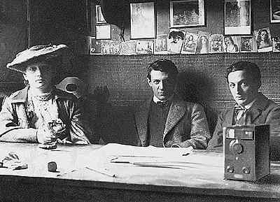 Пабло Пикассо с Фернандой и Рамоном Равентосом, Барселона. Фото 1906