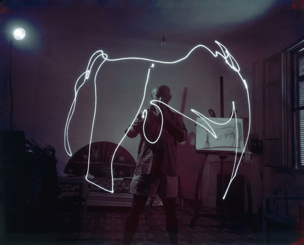 «Рисование светом» — опыты Пикассо